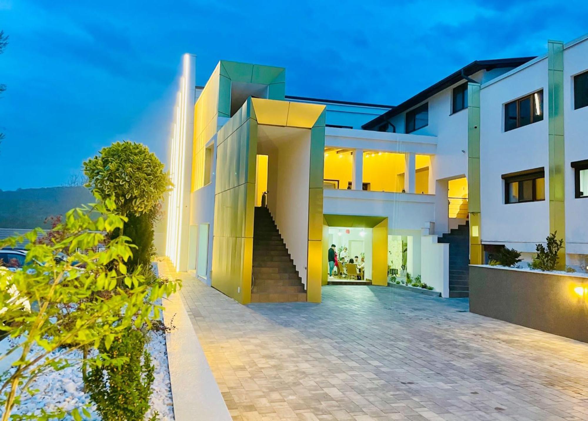 Bed and Breakfast Popasul Lui Gicuta Куртя-де-Арджеш Экстерьер фото